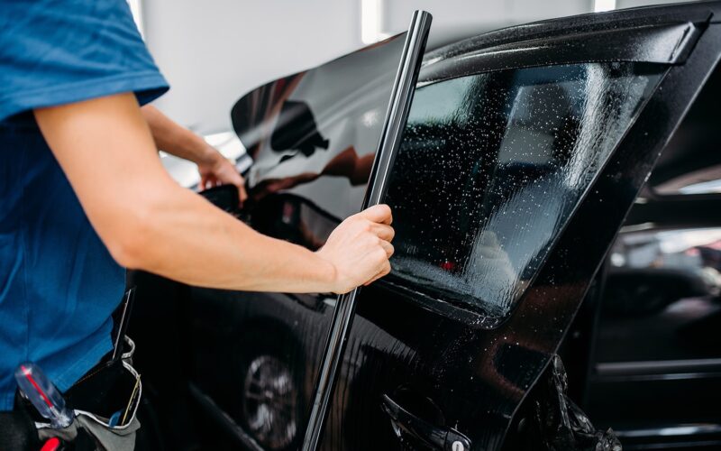 What Are the Benefits of Having Your Car’s Windows Tinted?