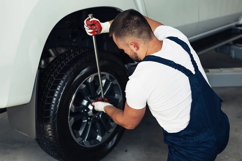 Stay Safe on Long Trips with 24 Hour Mobile Tyre Fitting
